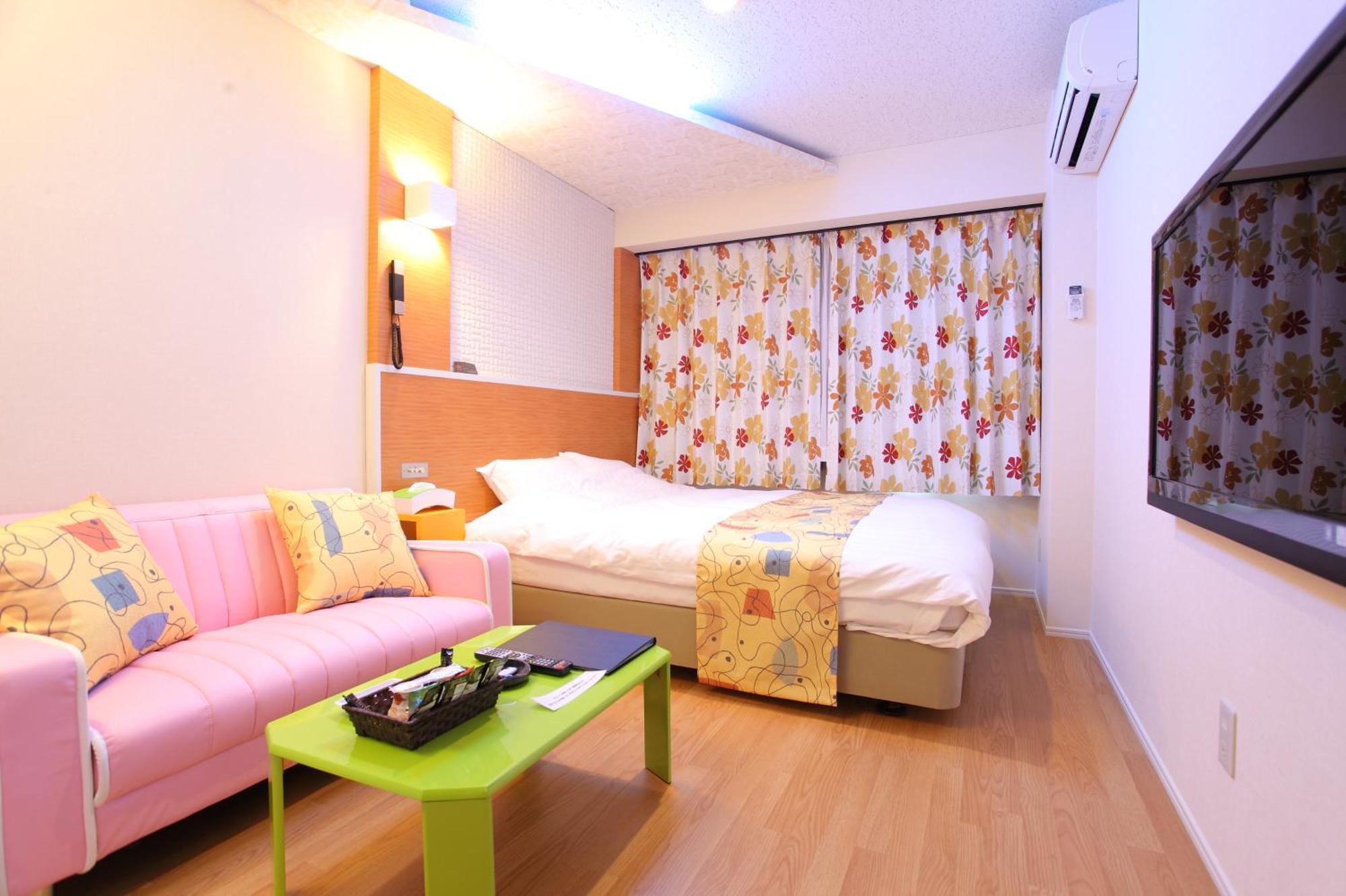 Town Hotel 41 Kanazawa Esterno foto