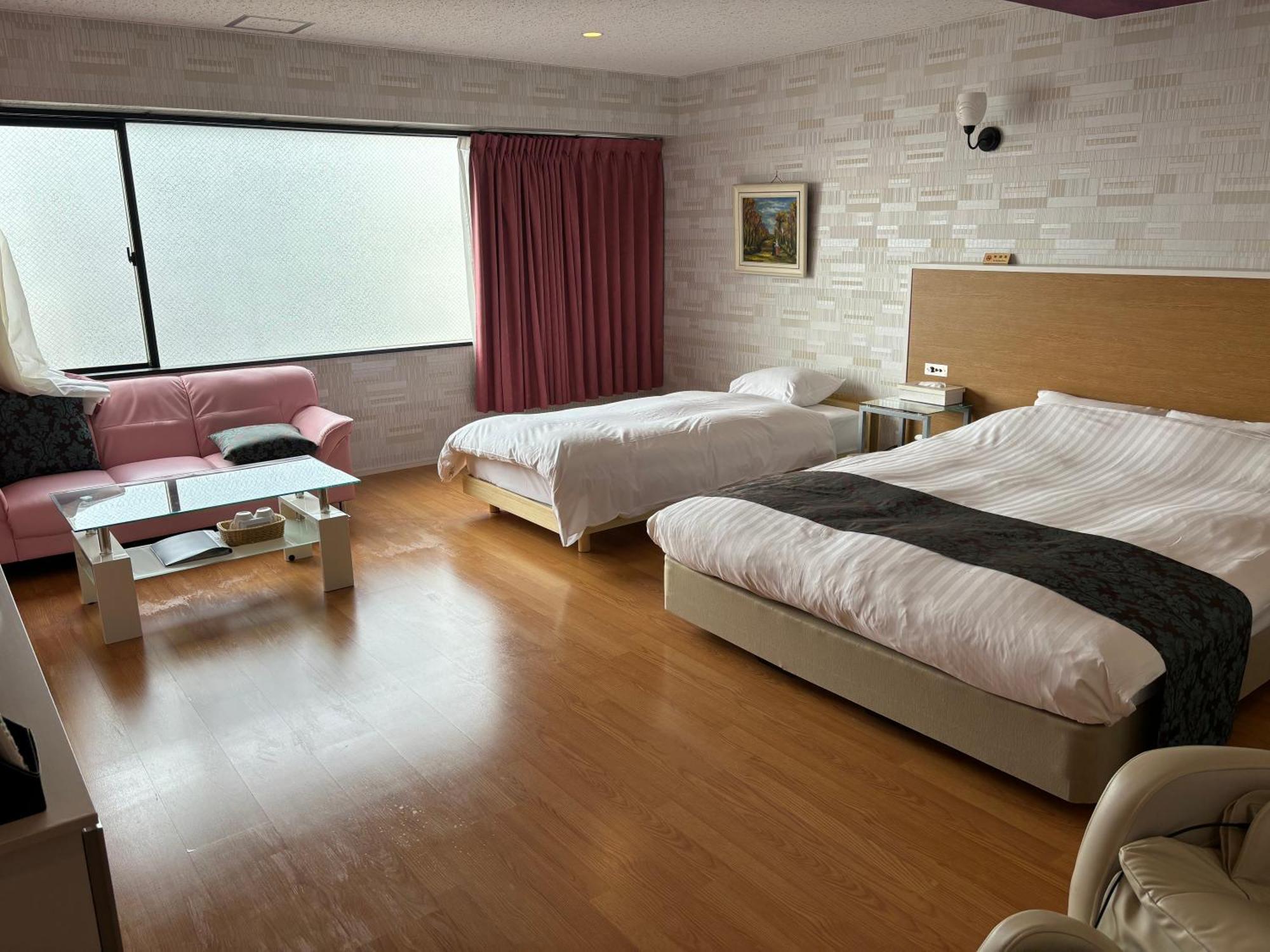 Town Hotel 41 Kanazawa Esterno foto